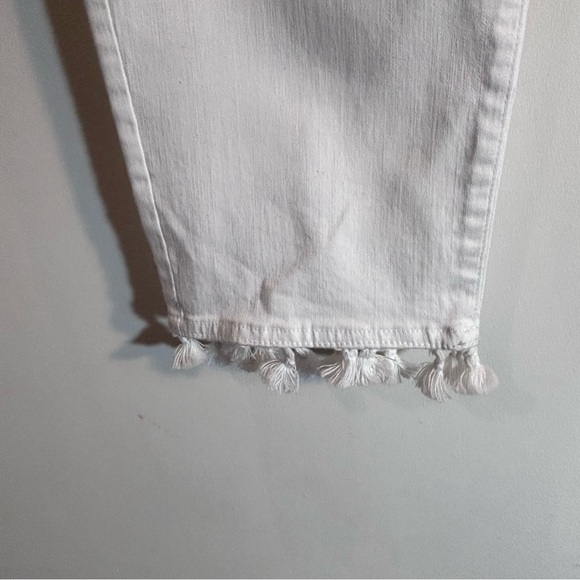 NYDJ Sz 14 Sheri White Ankle Jeans Tiny Tassels at the Hem Line NEW WITH TAG - Picture 6 of 16